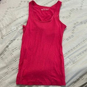 Victorias Secret Tee Shop built in bra tank top size small